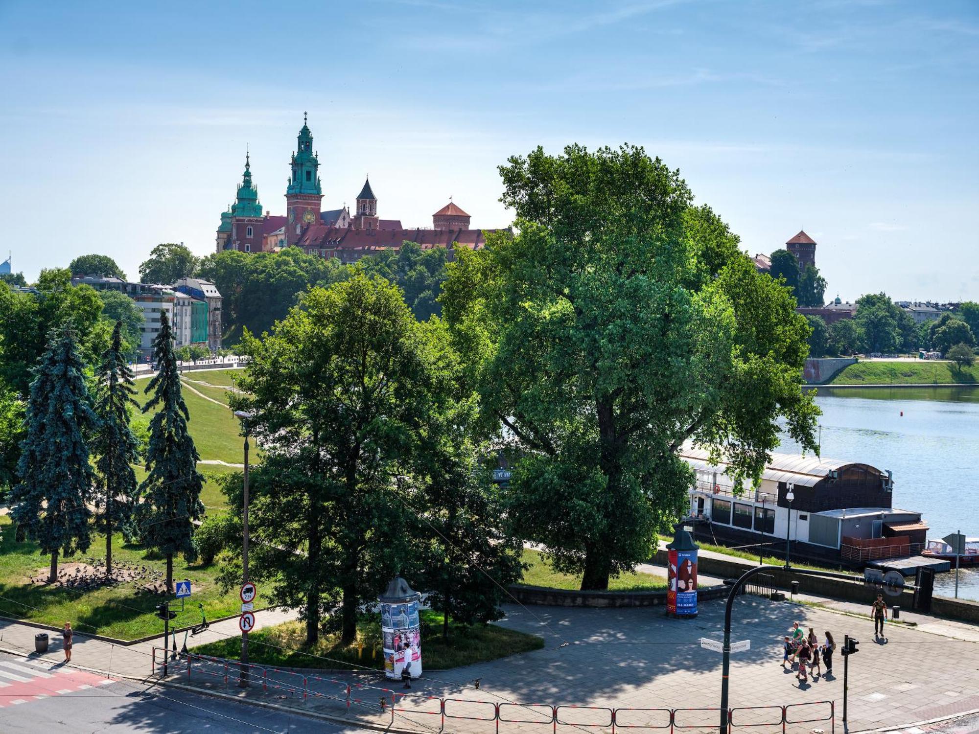 Tyzenhauz Apartments Wawel Krakow Luaran gambar