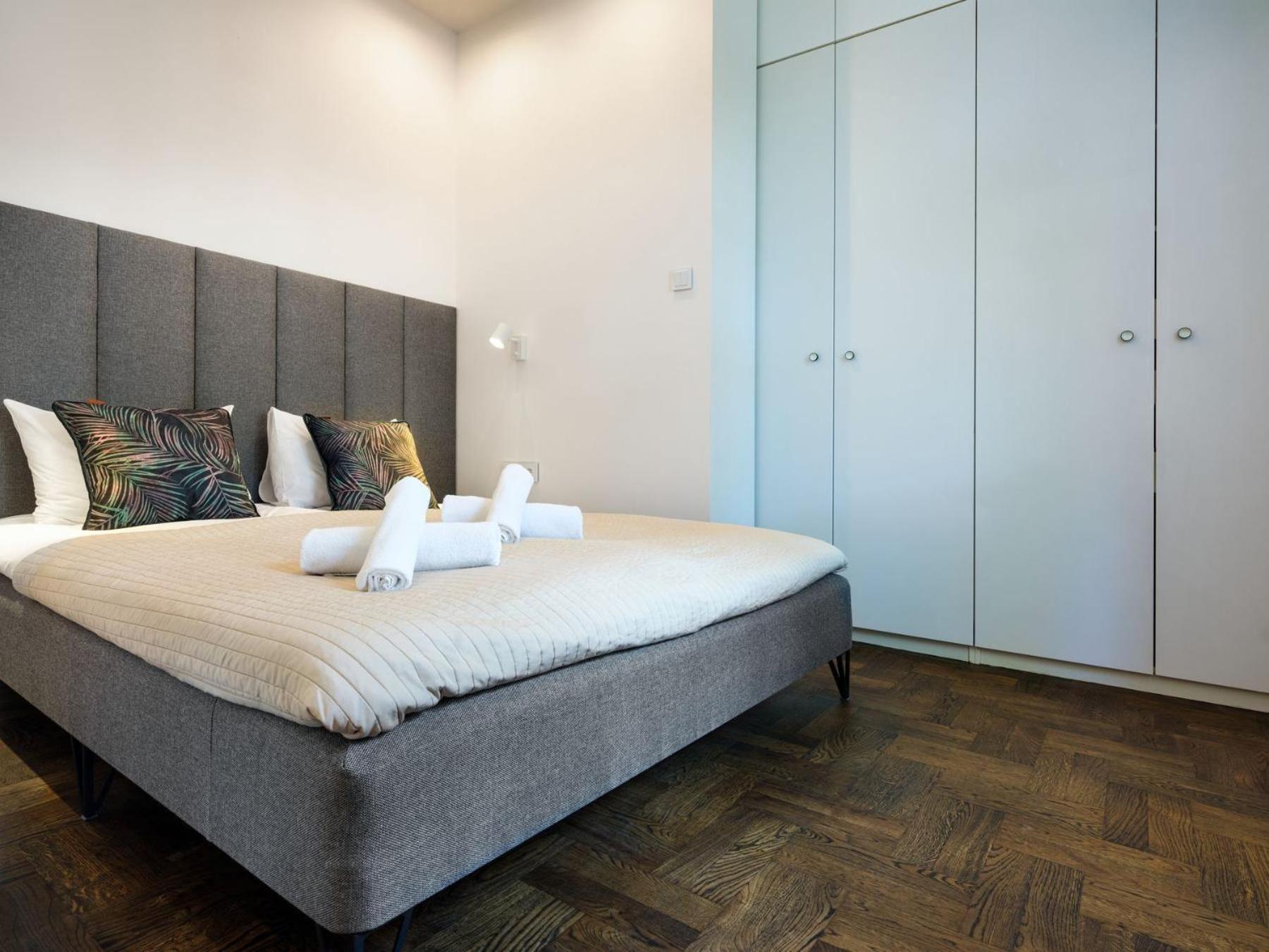 Tyzenhauz Apartments Wawel Krakow Luaran gambar